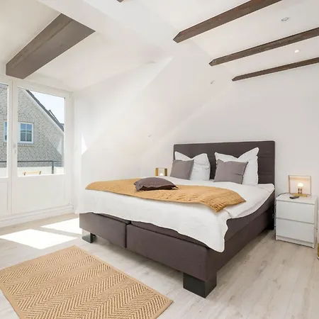 Sunside #5 Apartment *